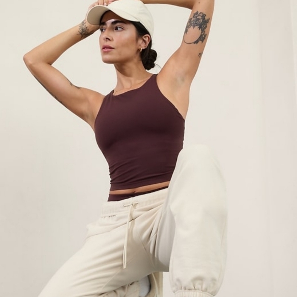 Athleta Conscious Crop Serene Bra D-DD